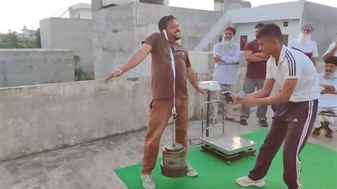 Heaviest weighted hip thrust (female) - 274.42 kg (605 lbs) by Kaitlyn ...