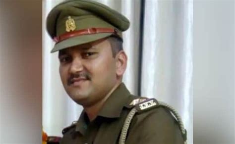 UP: आगरा में दो भाइयों का झगड़ा सुलझाने गए दारोगा की गोली मारकर हत्या ...