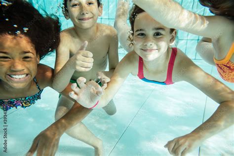 Swimming Kid 的图像结果