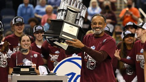 Kentucky women's basketball tabs Va. Tech's Kenny Brooks as new coach