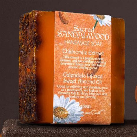 Best Sandalwood Soaps & Cleansers | LBB