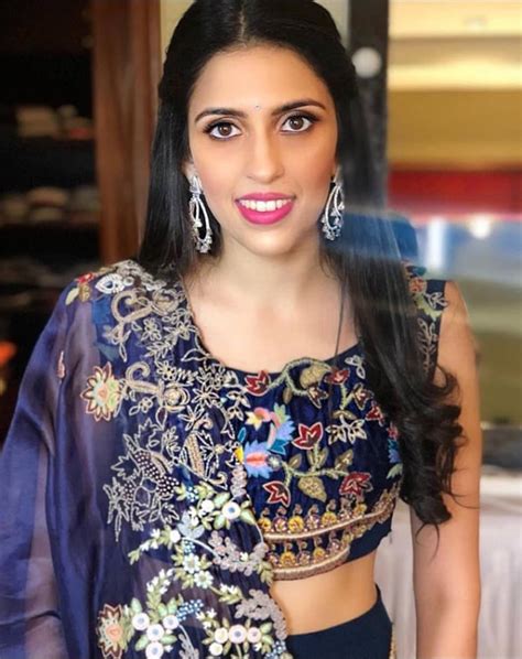 Akash Ambani-Shloka Mehta mehendi: What bride-to-be and Isha wore on ...