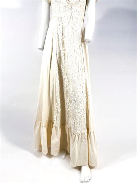 1970s Gunne Sax Cotton and Lace Cottage Dress at 1stDibs | gunny sack ...