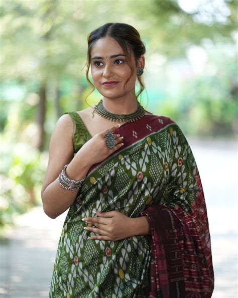 Sap Green Khandua Silk Saree | Pasapalli | Odisha – Atulyakarigari
