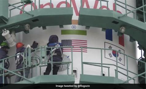 VIDEO: रूस ने स्‍पेस रॉकेट से अमेरिका, जापान के झंडे हटाए, भारतीय ...