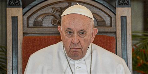 Why Pope Francis' Ring Had to Be Destroyed After His Death – Inside the ...
