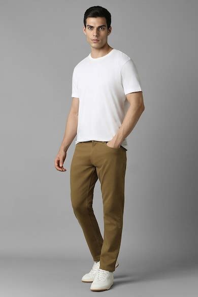 Buy Men Brown Dark Smart Fit Jeans Online - 39867040 | Louis Philippe
