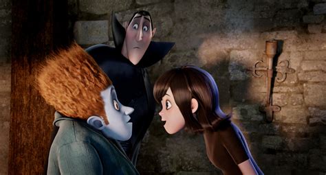Hotel Transylvania HD Wallpaper Featuring Dracula, Mavis & Jonathan