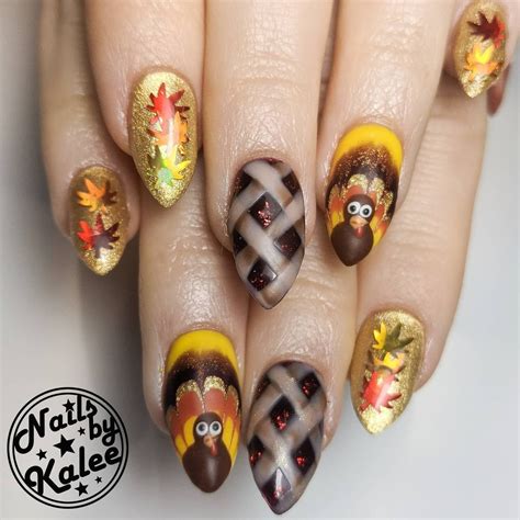 45 Festive Thanksgiving Nail Designs to Feast Your Eyes On - Pretty ...