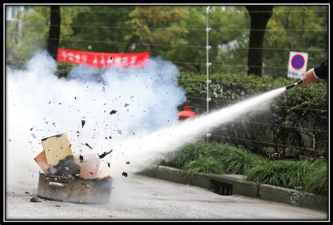 FTH开展年度第二次消防演练-杭州大和热磁