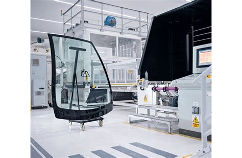 AGP Group opens eGlass 2.0 in Belgium | Autocar Professional