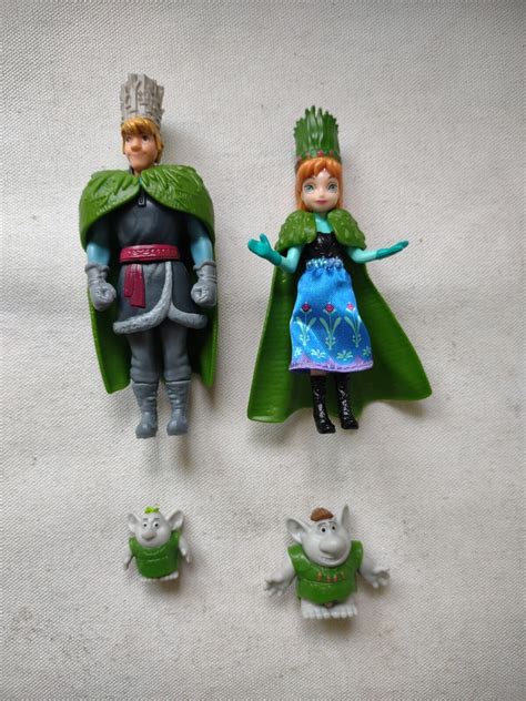 Troll And Anna In Frozen