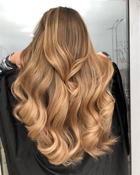 Light Golden Brown Hair Color: What It Looks Like & 17 Trendy Ideas