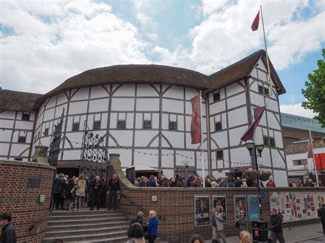 Globe Theatre 的图像结果