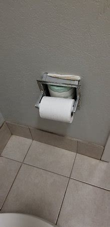 ROYAL PALMS INN (Stockbridge) - Motel Reviews, Photos, Rate Comparison ...