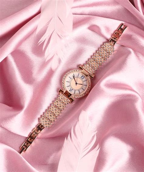 Analog Watches Online For Men & Women at Best Prices in India ...