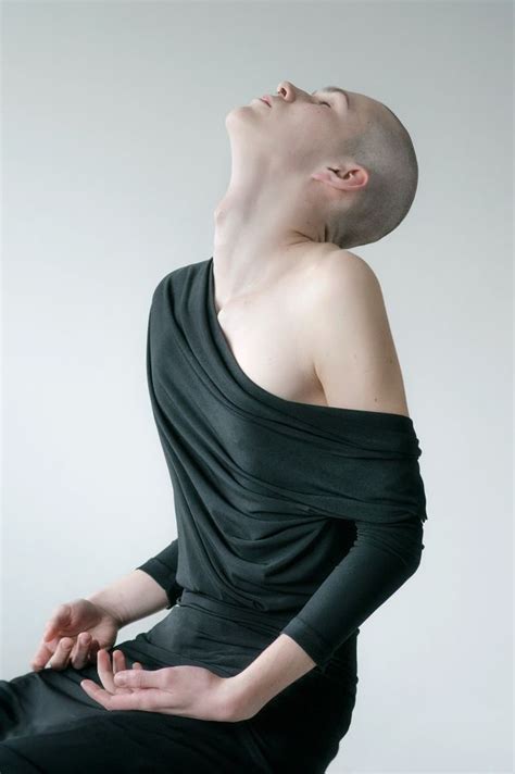 Life Modelling Poses 的图像结果