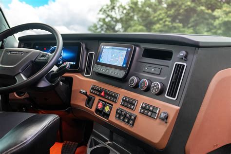 Daimler Truck brand Freightliner introduces fifth Generation Cascadia for the North American ...