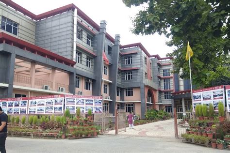 IIMT Management College Meerut Campus: Photos, Virtual Tour