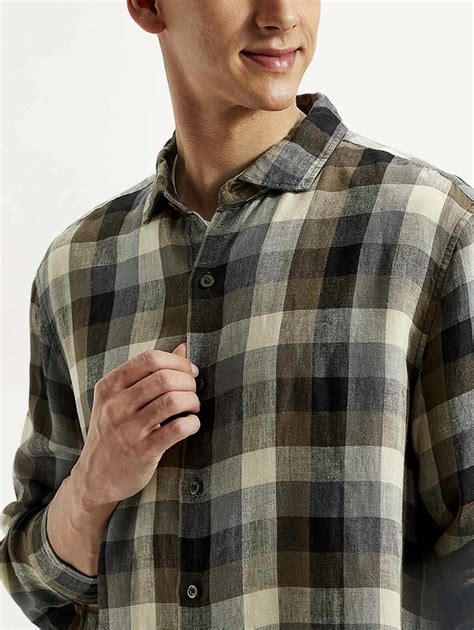 Men's Redloop Checkered Slim Fit Linen Shirt – Levis India Store