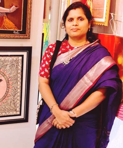 Hunar Hatti – Ethnic Fashion, Accessories & Handicrafts Online in Indi
