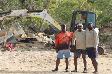 Cultural Protocols Lead to Successful Vessel Wreckage Removal at Ugul Malu Kawa IPA | TSRA