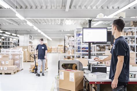 Target Distribution Center 的图像结果