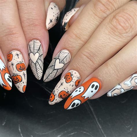 30 Spooky Ghost Nail Ideas – Lovely Nails And Spa