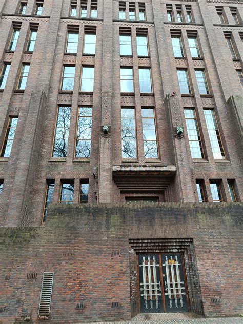 Headquarters of the Dutch railroad company (ProRail) : r/BrutalistArchitecture