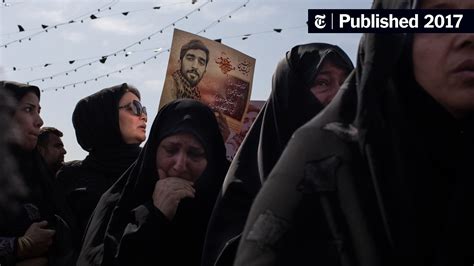 Trump news at a glance: Congress divided on Iran attack as Trump appears to link operation to 2020 e Background