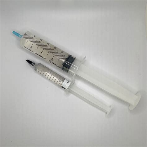 Liquid Culture Syringe – Medella Mushrooms