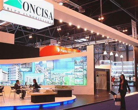 16 Escalones: Customer Reviews, Stands and Services