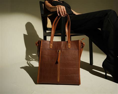 Premium Leather Handbags for Women - Sustainable & Luxurious Handbags ...