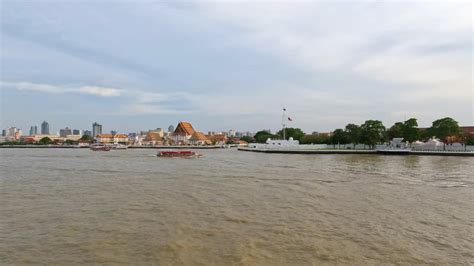 Bangkok city skyline with Wat Kalayanamit Woramahawihan Temple by the ...