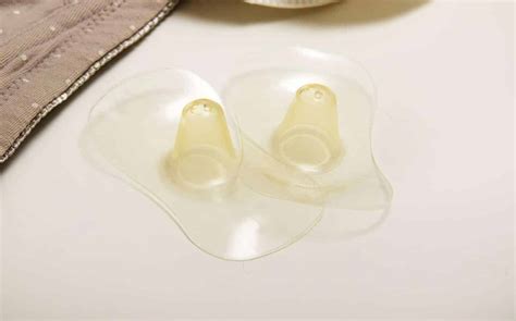 Pezoneras Lactancia: Qué Son, Cómo Usar y Mejores Marcas 2024