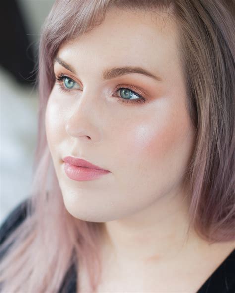 Pale Skin Makeup Tutorial | Saubhaya Makeup