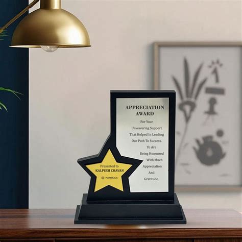 Customised Trophies | Buy Personalised Corporate Trophies Online