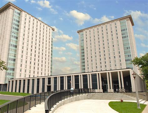 Places to Live | University Housing Services | Illinois State