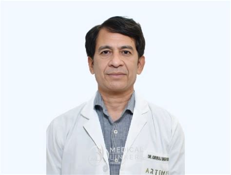 Dr. Giriraj Bora - Medical Linkers
