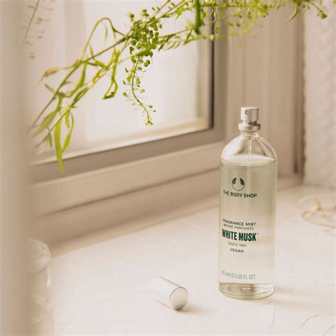 The Secret of White Musk: The Must-Have Ingredient in Your Fragrance ...