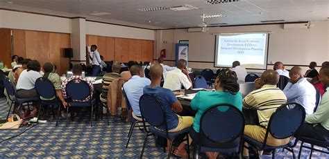 Economic Development Local Government 的图像结果