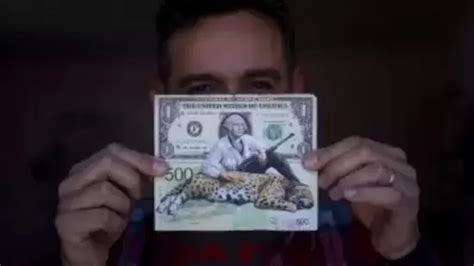 Artists paint pesos to illustrate Argentina's currency and inflation ...