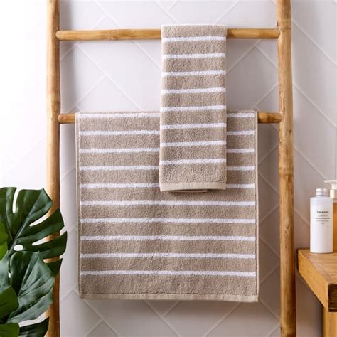 Buy Bath Towels Online @ Best Prices in India | Home Centre