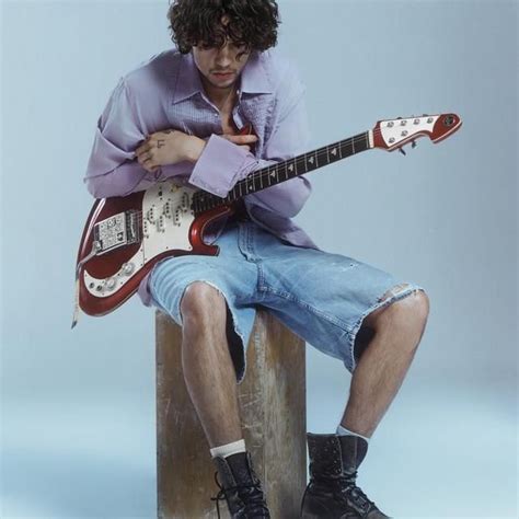 MAMA'S BOY - Dominic Fike - LETRAS.COM