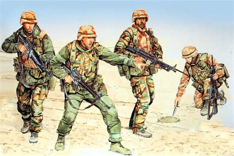 US 1st "Big Red One" Infantry Division in Iraq during Operation Desert ...