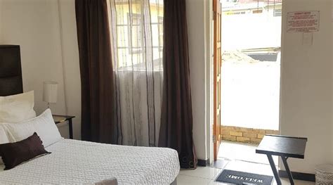 EVELYN PLACE (Randburg, Greater Johannesburg) - Hotel Reviews, Photos ...