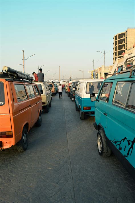 Computer Lab Bus 的图像结果