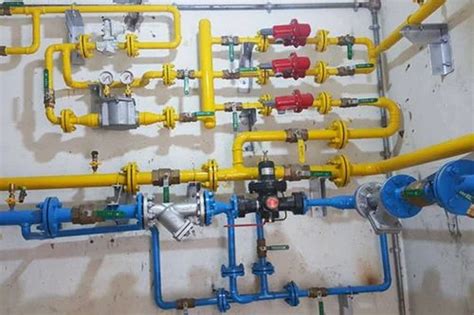 Gas Stove - Multiple PNG Gas Pipeline Wholesaler from Ambarnath