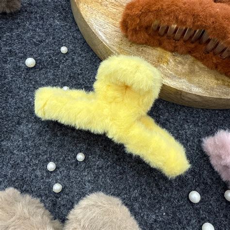 Fur Claw Clip – Kristore