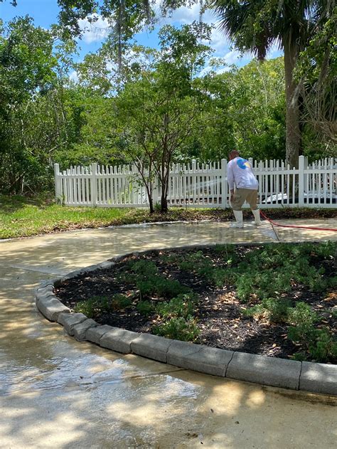 Pressure Washing Services in Tampa | Go2 Pro